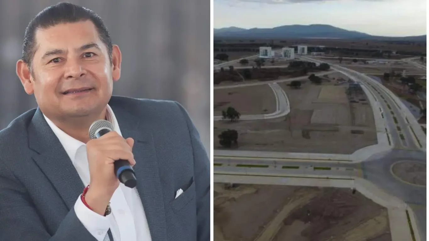 El gobernador Alejandro Armenta Mier durante la conferencia sobre el centro de reciclaje en Puebla.