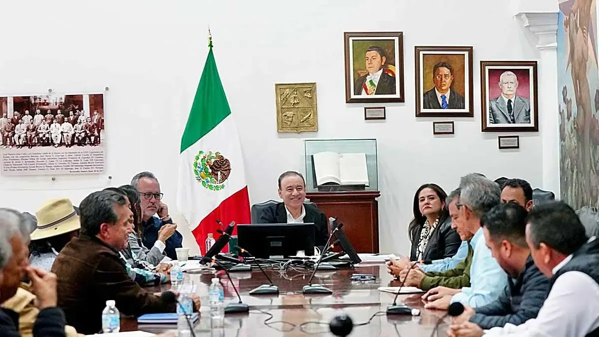 El gobernador Alfonso Durazo anuncia apoyos al sector pesquero en Sonora.