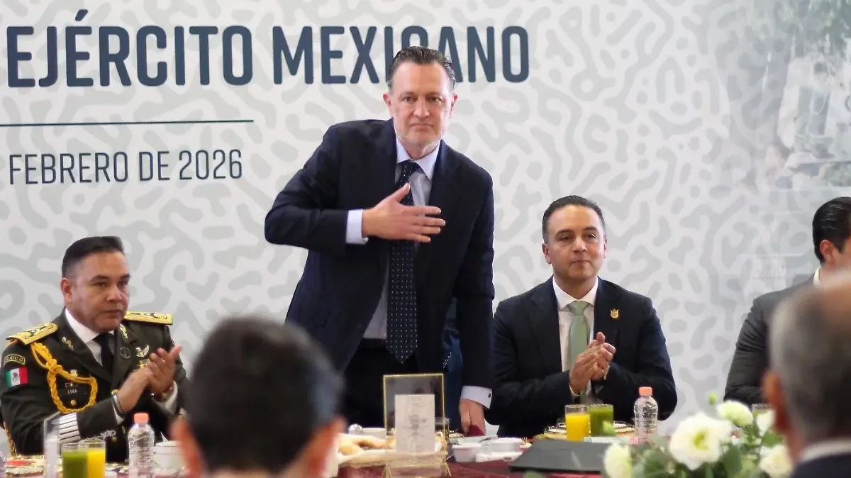 El gobernador de Querétaro anticipa su futuro en la política y apoya a su compañero para liderar el PAN a nivel nacional.