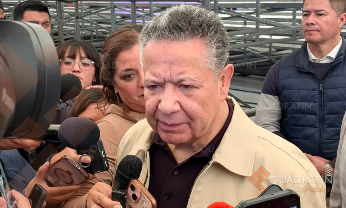 "El Gobernador Julio Menchaca presenta el pase turístico en Hidalgo."