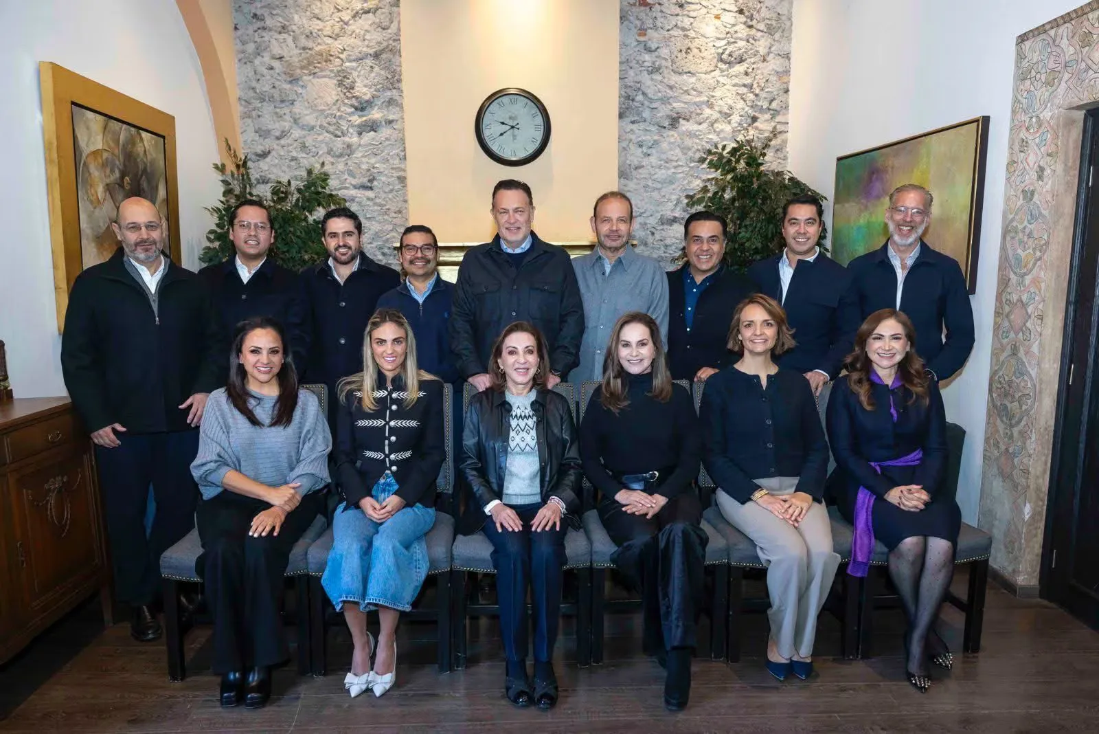 El gobernador Mauricio Kuri González durante la reunión con líderes del PAN en Querétaro.