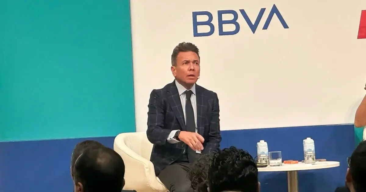 "El gobernador Pablo Lemus Navarro durante la inauguración del Pabellón Jalisco en FITUR 2026."