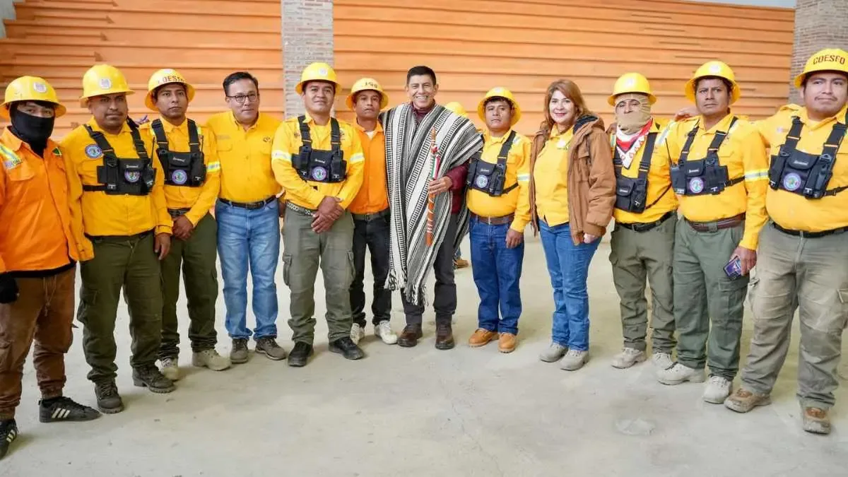 "El Gobernador Salomón Jara durante la instalación del Subcomité Regional en Ayutla."