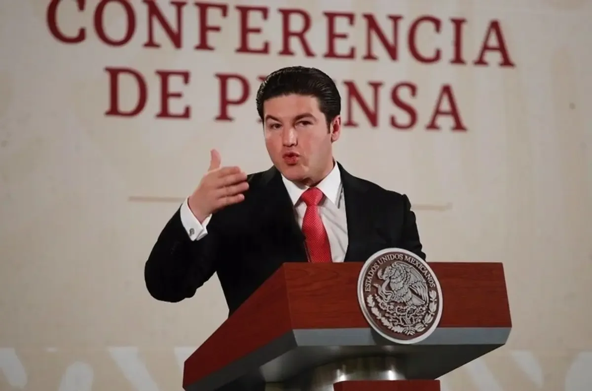 "El gobernador Samuel García durante su ejercicio y mensaje sobre seguridad."
