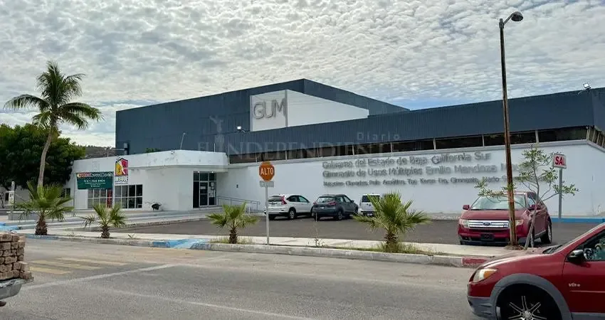 El gobernador Víctor Manuel Castro Cosío durante el anuncio de la rehabilitación del GUM.