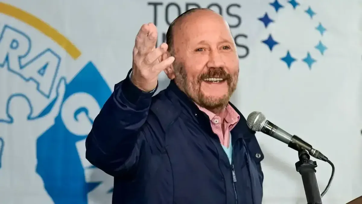El gobierno exige respuestas sobre una actividad escolar cuestionada por su contenido político.