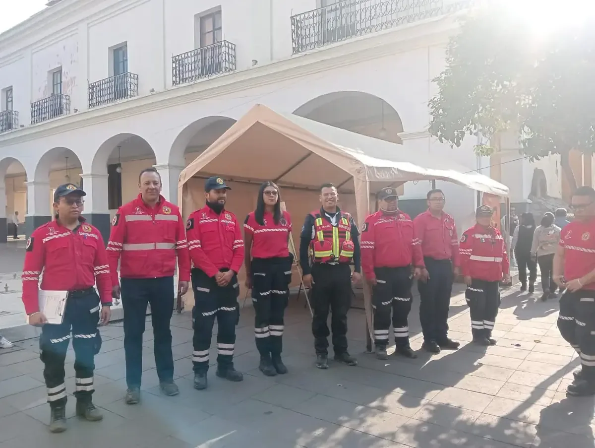 El Gobierno municipal despliega paramédicos y cuerpos de emergencia para proteger a feligreses y turistas.