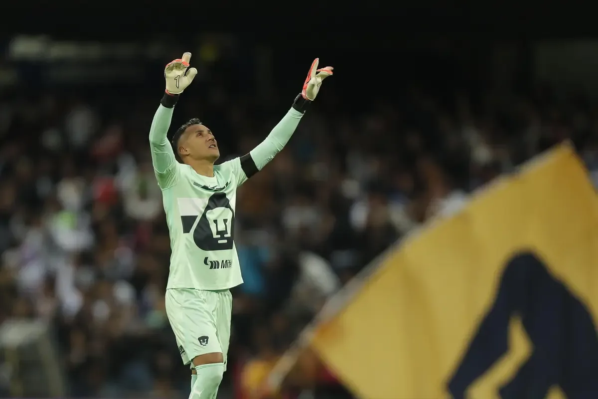 El guardameta costarricense extiende su compromiso con el club mexicano, consolidando su liderazgo en el equipo.