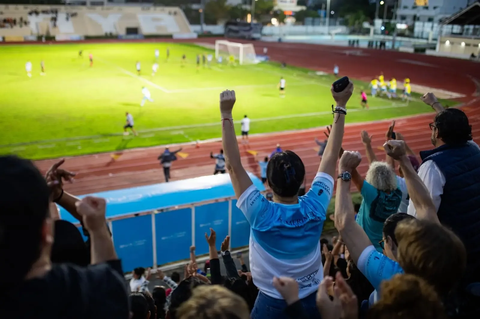 El Inter Playa del Carmen celebra su victoria tras vencer en penales a Jaguares.