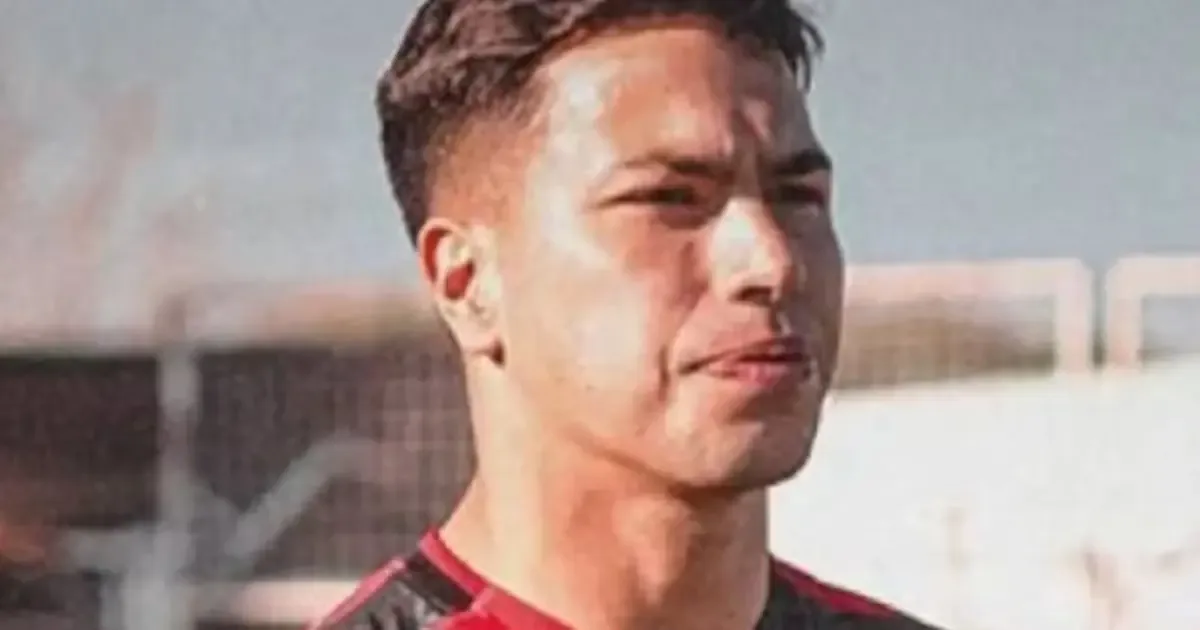 El jugador de Colón de Santa Fe se convierte en un referente en el deporte argentino al presentar a su novio en una entrevista.