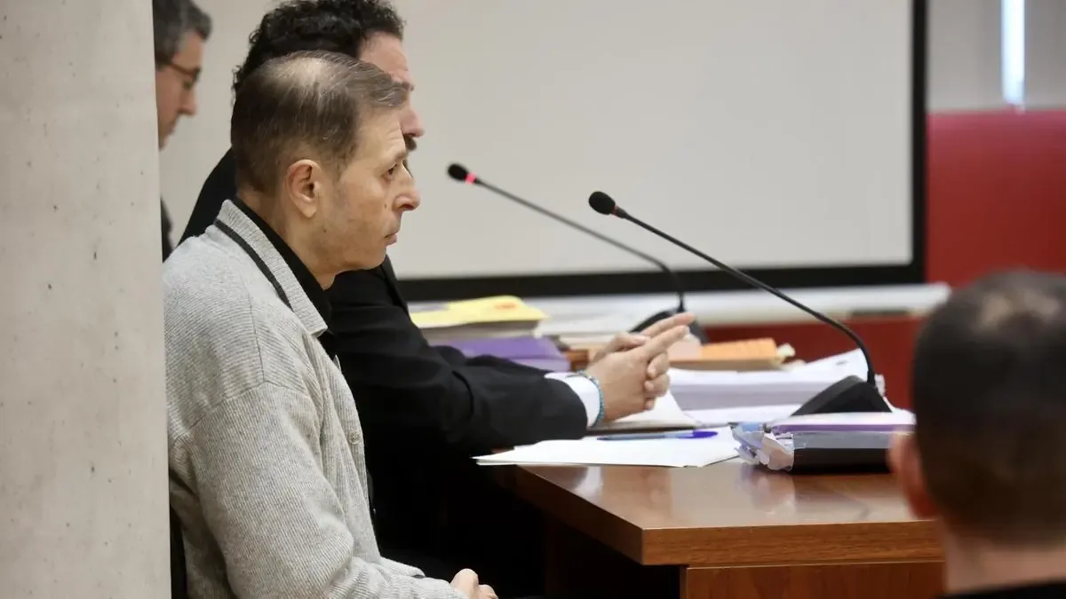 El jurado decide que el caso se califica como homicidio, no asesinato, considerando las circunstancias del evento.