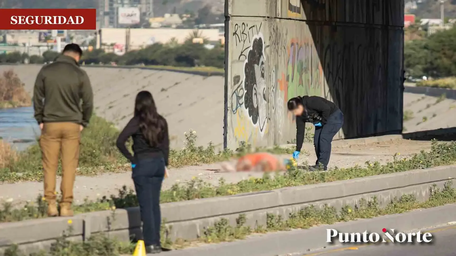 El lugar del atropellamiento en la Vía Rápida Oriente, Tijuana.