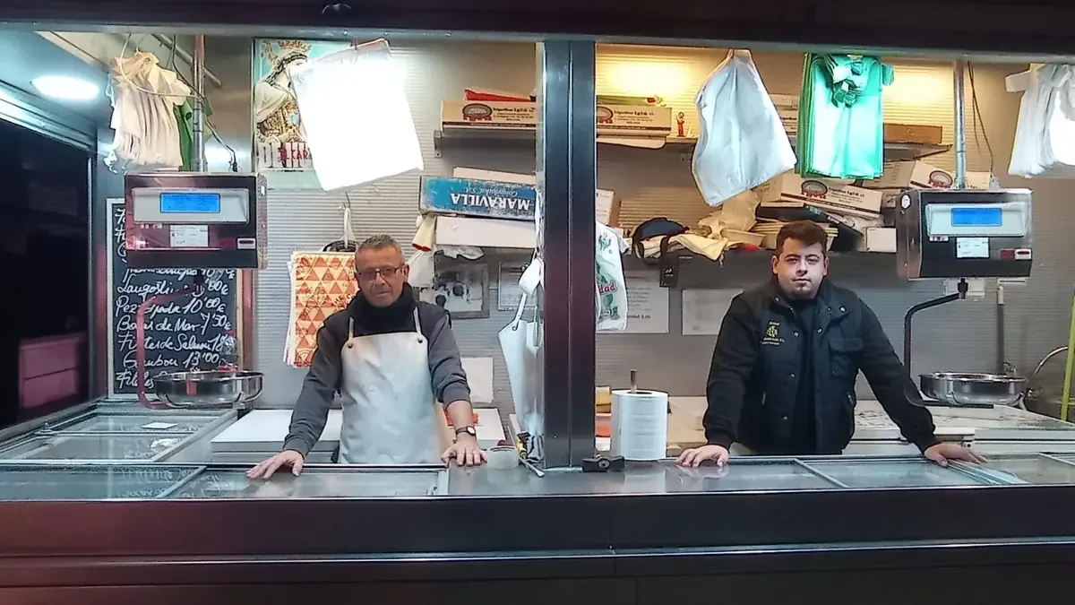 Este emblemático mercado destaca por su legado familiar y la adaptación a un turismo creciente.