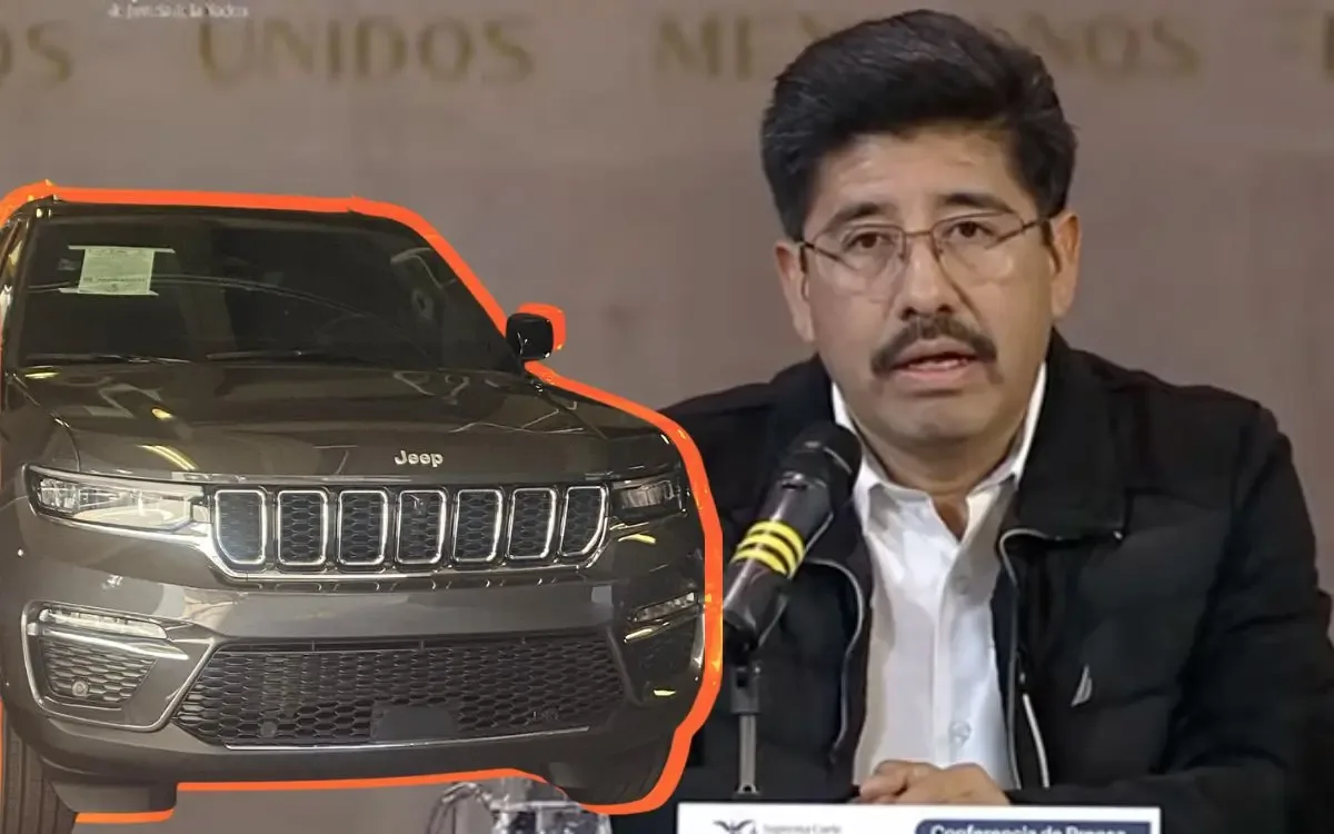 "El ministro Hugo Aguilar anuncia la decisión de no usar las nuevas camionetas."