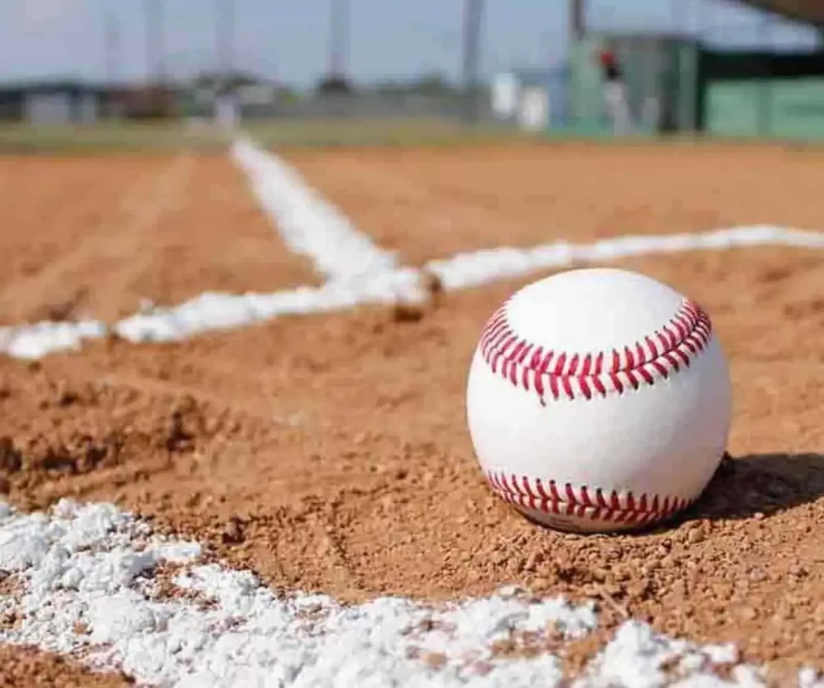El interés por el fútbol y el béisbol coexiste sin que uno opaque al otro.