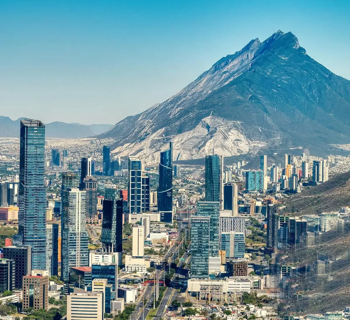 El nearshoring en Nuevo León incrementa la demanda habitacional y las rentas en la zona metropolitana de Monterrey.