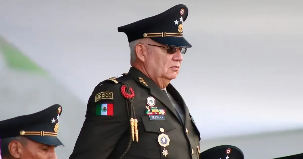 El nuevo comandante de la Guardia Nacional, Guillermo Briseño Lobera, toma protesta.