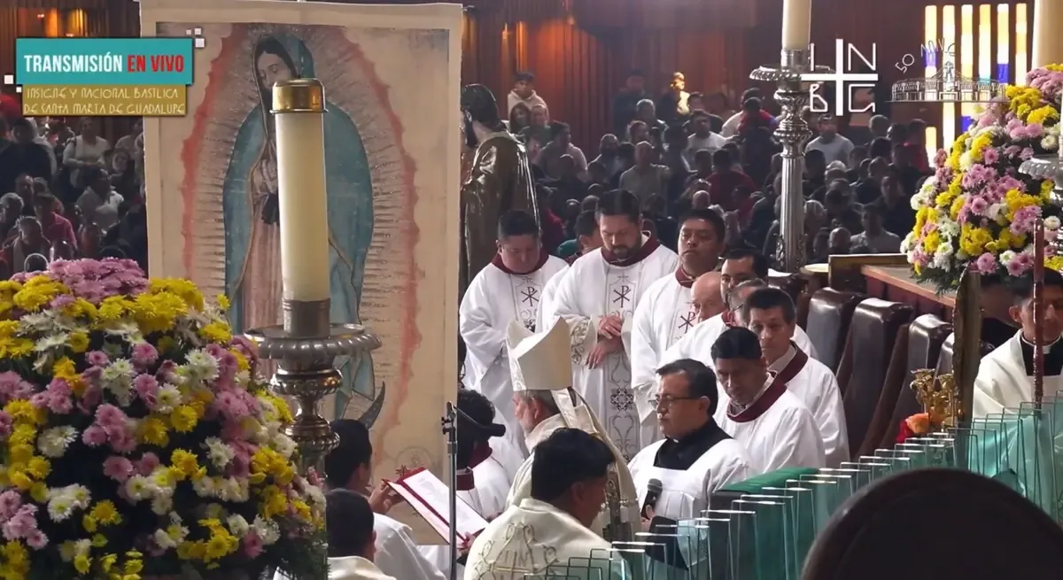 El obispo José de Jesús González Hernández busca promover la paz en la región con este recorrido.