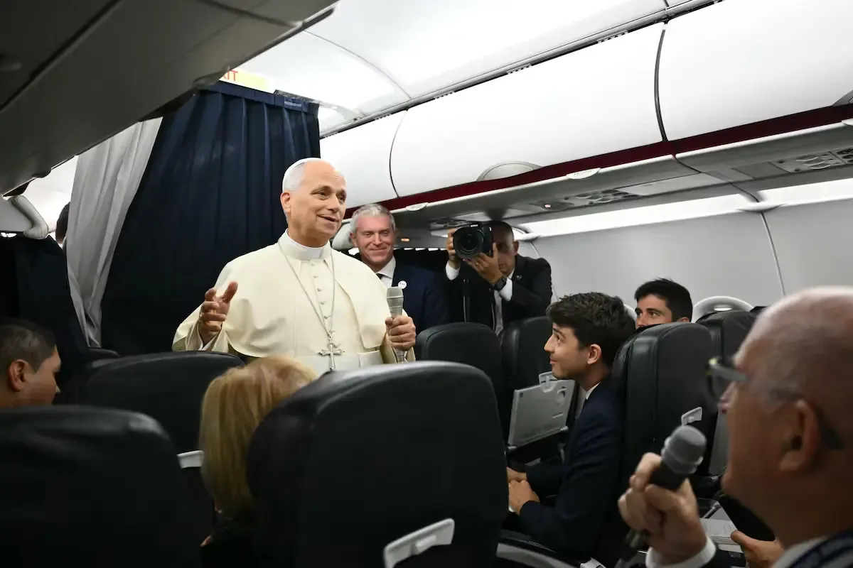 Las declaraciones del Papa León XIV resaltan la necesidad de abordar la crisis de vivienda.