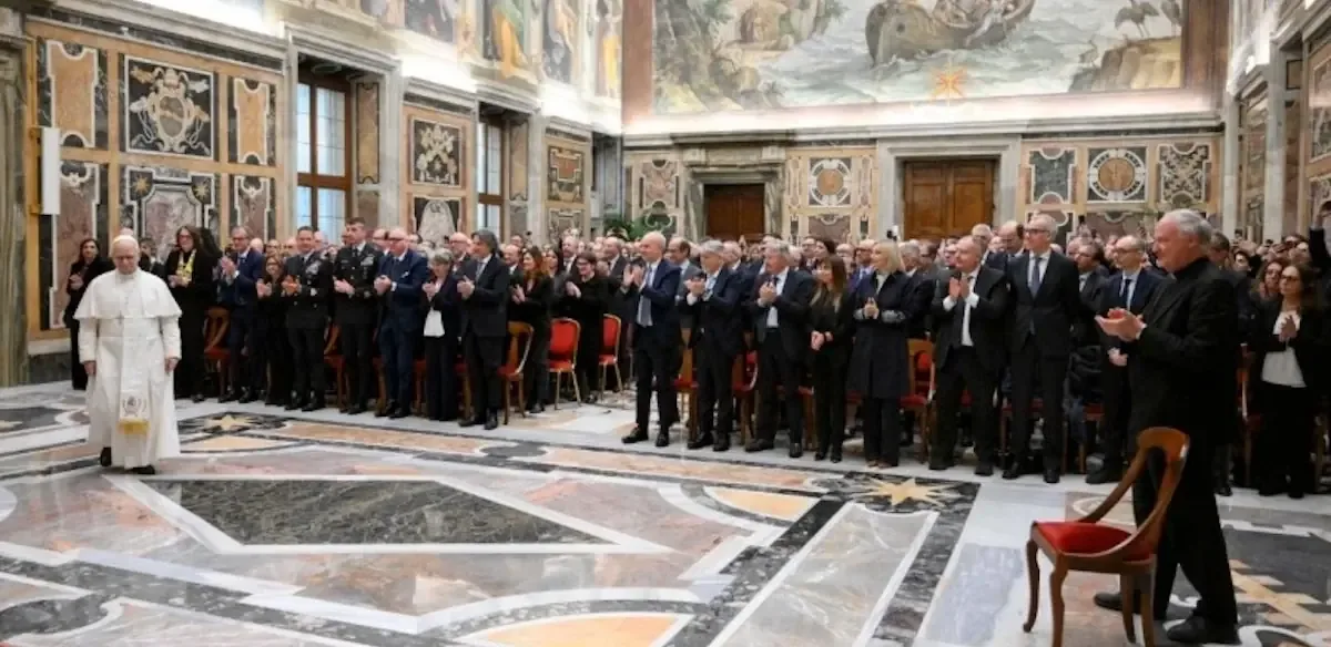 El Papa enfatiza la importancia de la donación de órganos en la vida humana y la necesidad de preservar su carácter altruista.