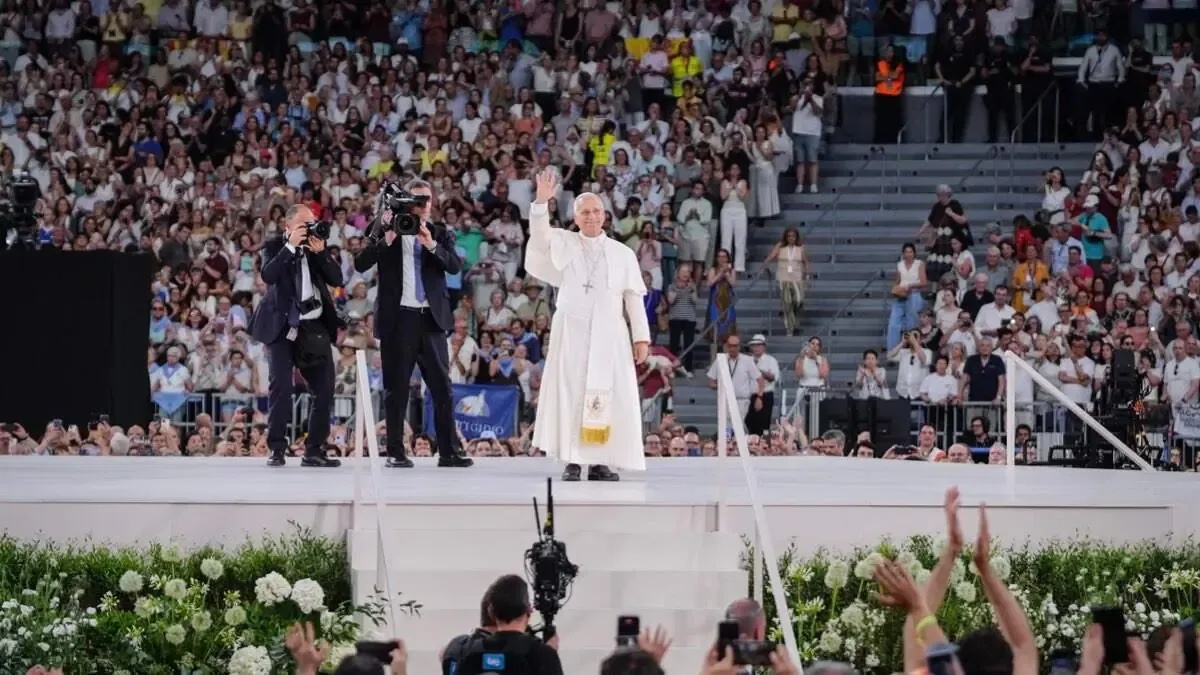 Cientos de miles de personas participaron en los actos del Papa en la capital española.