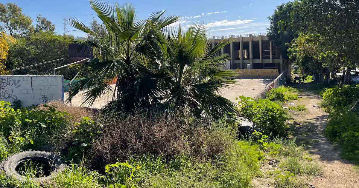 El parque Cocina Central en Rosarito muestra signos de abandono y falta de mantenimiento.