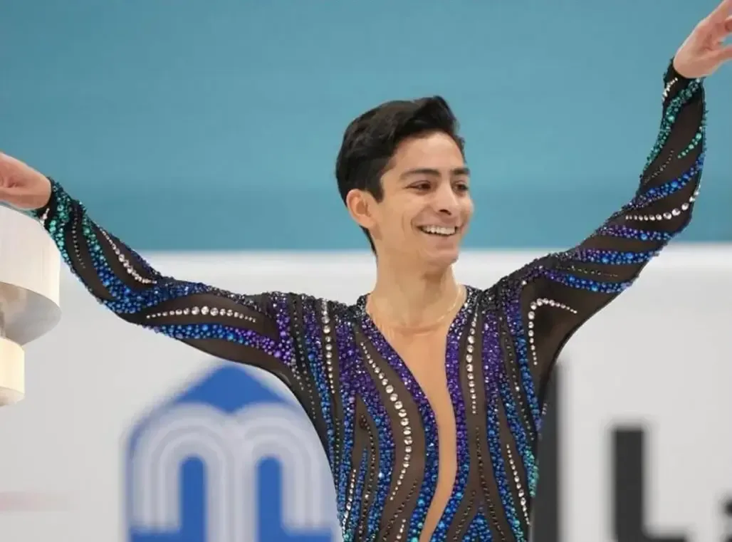 El patinador mexicano busca destacar en patinaje artístico en Italia.