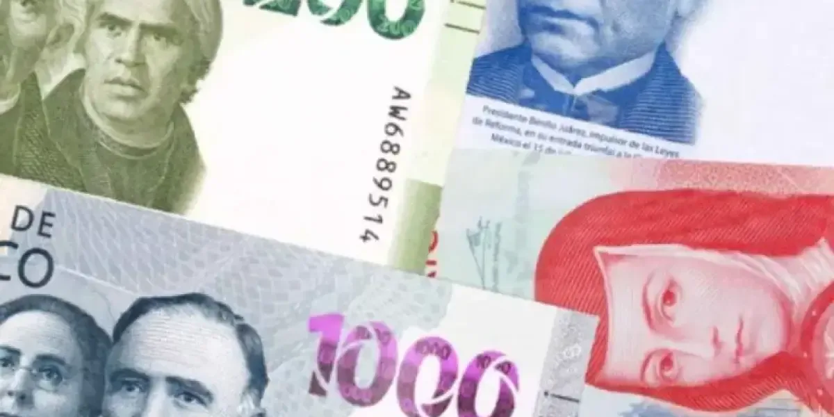 El peso mexicano muestra fortaleza al cerrar bajo 17.50 unidades frente al dólar.