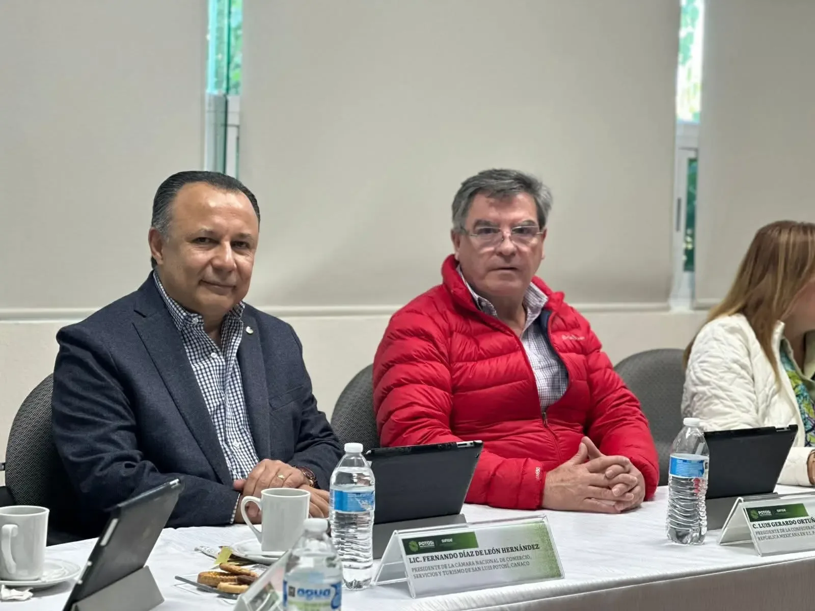 El presidente de la Canaco, Fernando Díaz de León, destaca oportunidades de inversión en San Luis Potosí.