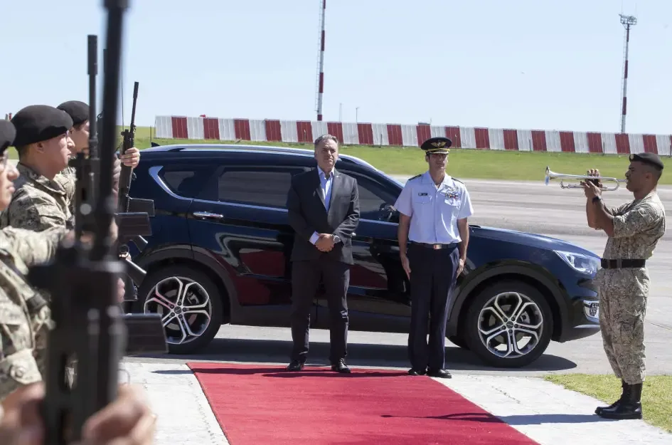 El presidente de Uruguay no presenta síntomas ni necesita internación.