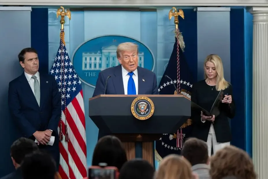 El presidente Donald Trump durante su anuncio de nuevas políticas comerciales.