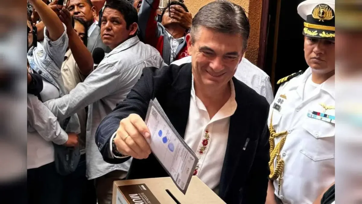El presidente Rodrigo Paz insta a la colaboración entre gobiernos para enfrentar retos económicos y sociales.