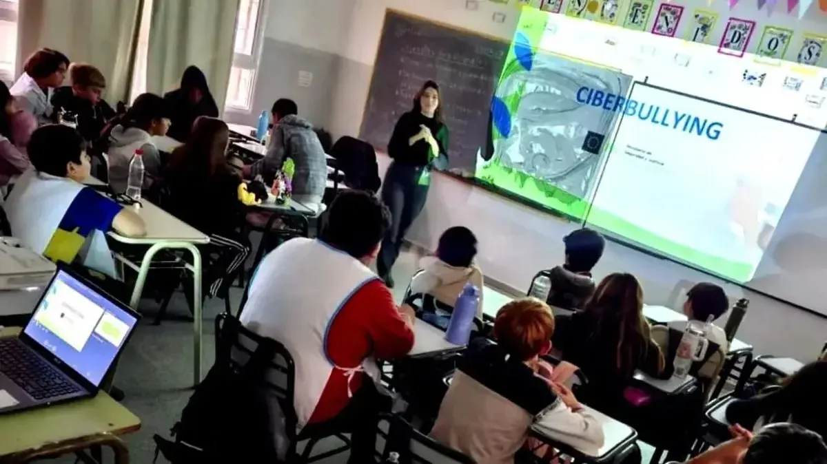 El programa busca ayudar a niños a gestionar emociones y combatir el bullying.