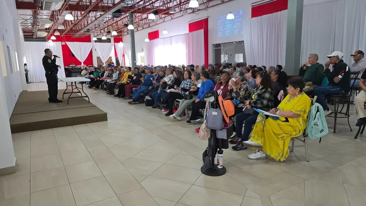 El programa busca involucrar a adultos mayores en la protección de estudiantes y el entorno escolar.