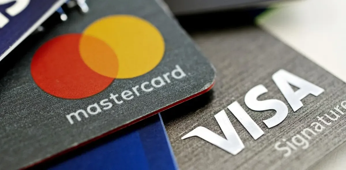 El regulador mexicano frena la operación por preocupaciones de monopolio.