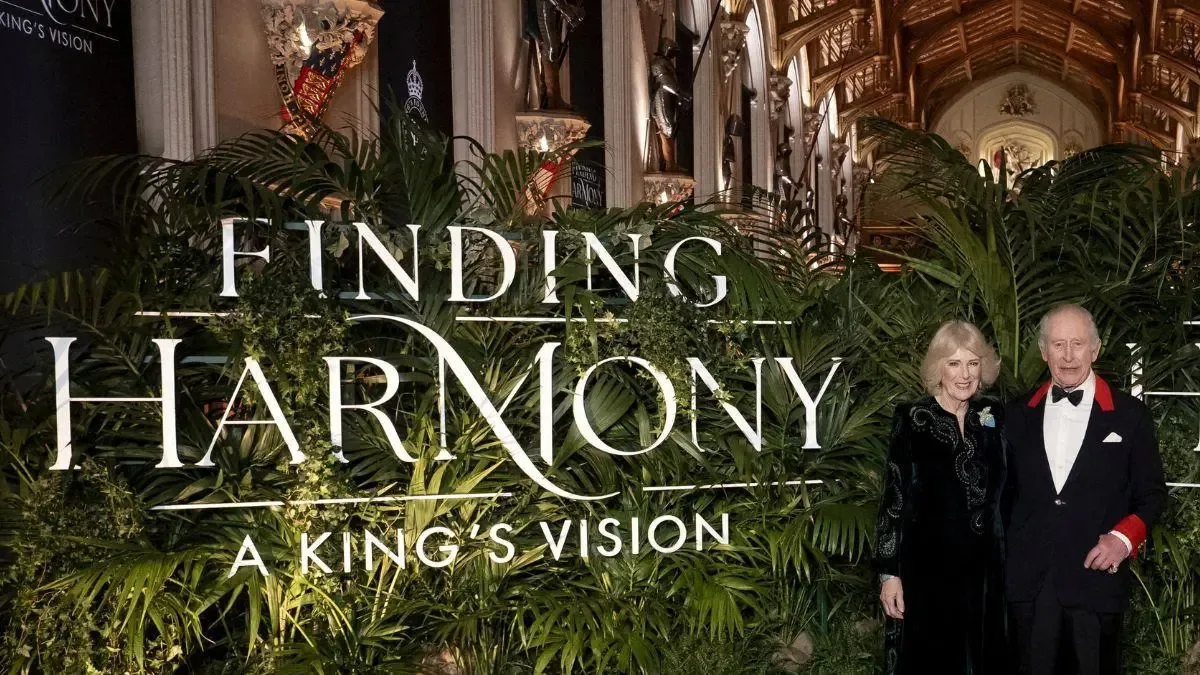 "El rey Carlos III durante la proyección de 'Finding Harmony' en Windsor."