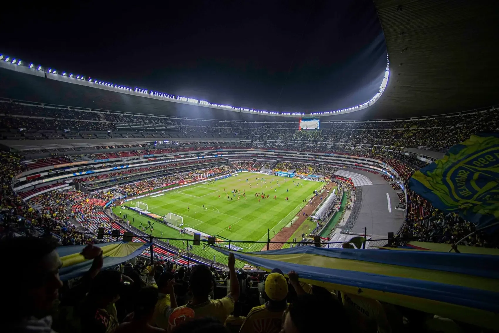 El SAT cobrará impuestos a futbolistas en el Mundial 2026 en México.