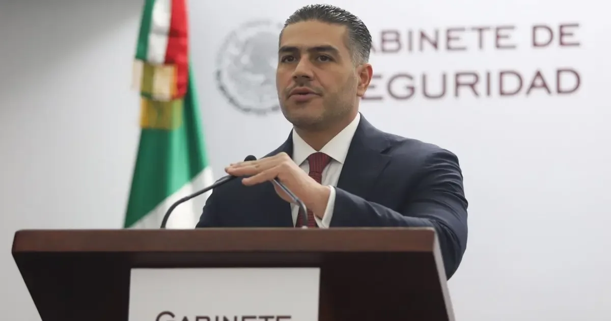 El secretario de Seguridad, Omar García Harfuch, durante el anuncio de extradiciones a EE. UU.