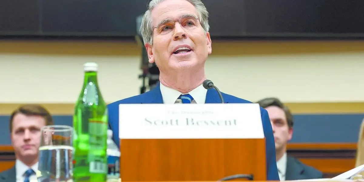 El secretario del Tesoro, Scott Bessent, ante el Comité de Servicios Financieros.