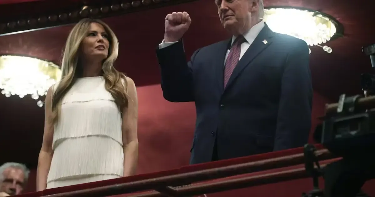 El senador republicano se ausenta en momentos críticos, generando descontento entre sus electores.