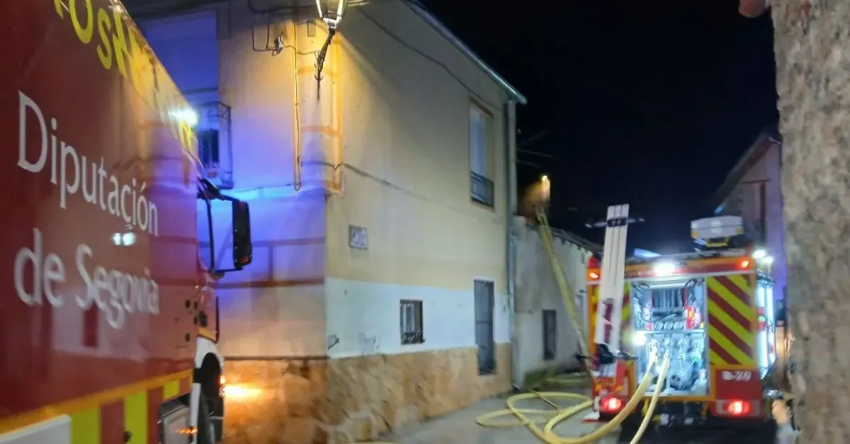 El servicio de bomberos atendió emergencias por caídas de árboles y malas combustiones en menos de un día.
