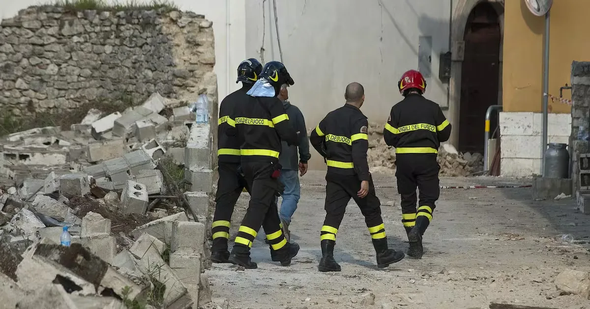 "El Servicio Sismológico Nacional reporta un sismo en Michoacán."