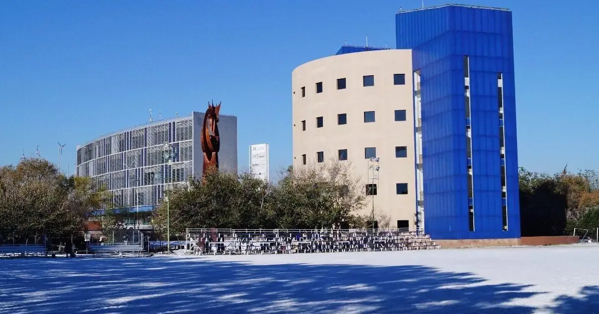El Tec de Monterrey lidera el ranking de universidades, superando a la UNAM y a otras instituciones.