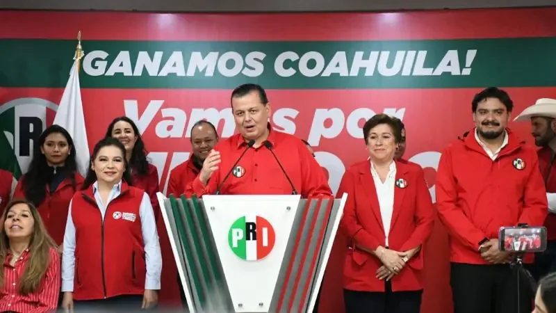 Memo Valencia destaca la victoria en Coahuila como ejemplo para fortalecer la campaña en Michoacán 2027.