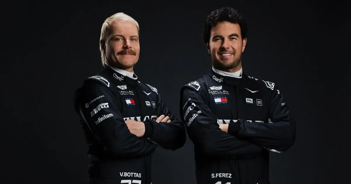 El uniforme de Checo Pérez y Valtteri Bottas presentado por Cadillac.