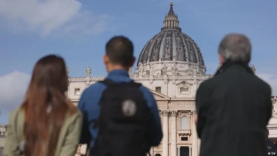 El Vaticano aclara que solo habrá una ampliación del bar existente para visitantes.