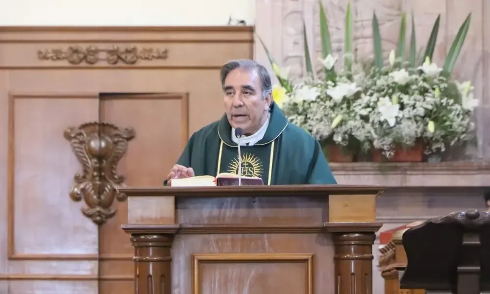 El vicario de Querétaro destaca la importancia de fortalecer valores cristianos en la sociedad actual.