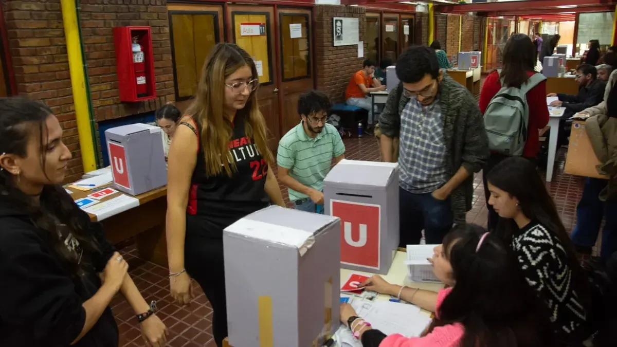 La comunidad universitaria elegirá nuevas autoridades para la UNCuyo en comicios directos y ponderados.