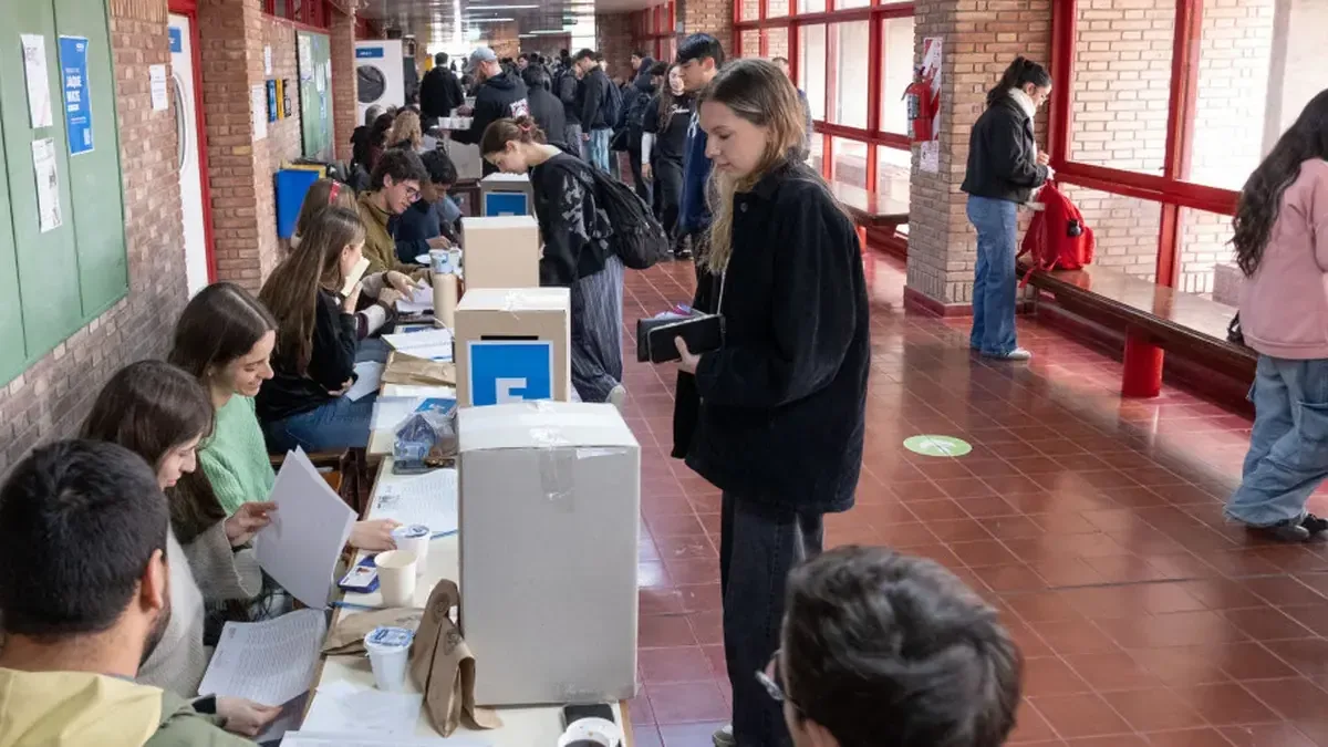 Las elecciones en la UNCuyo revelan resultados mixtos, con un balotaje y retenciones en varias facultades.