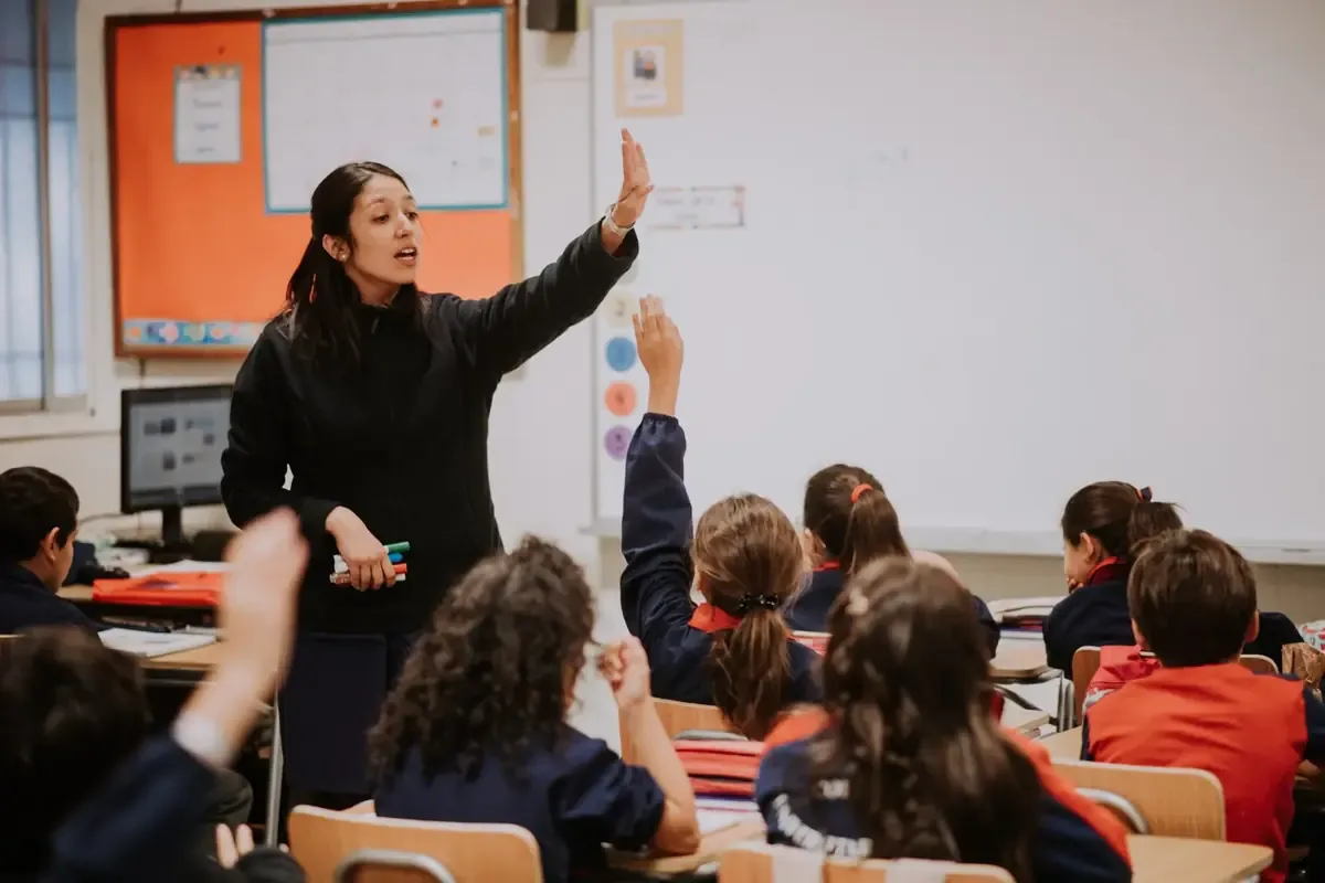Los resultados de PISA 2025 evidencian un desafío para el sistema educativo chileno.